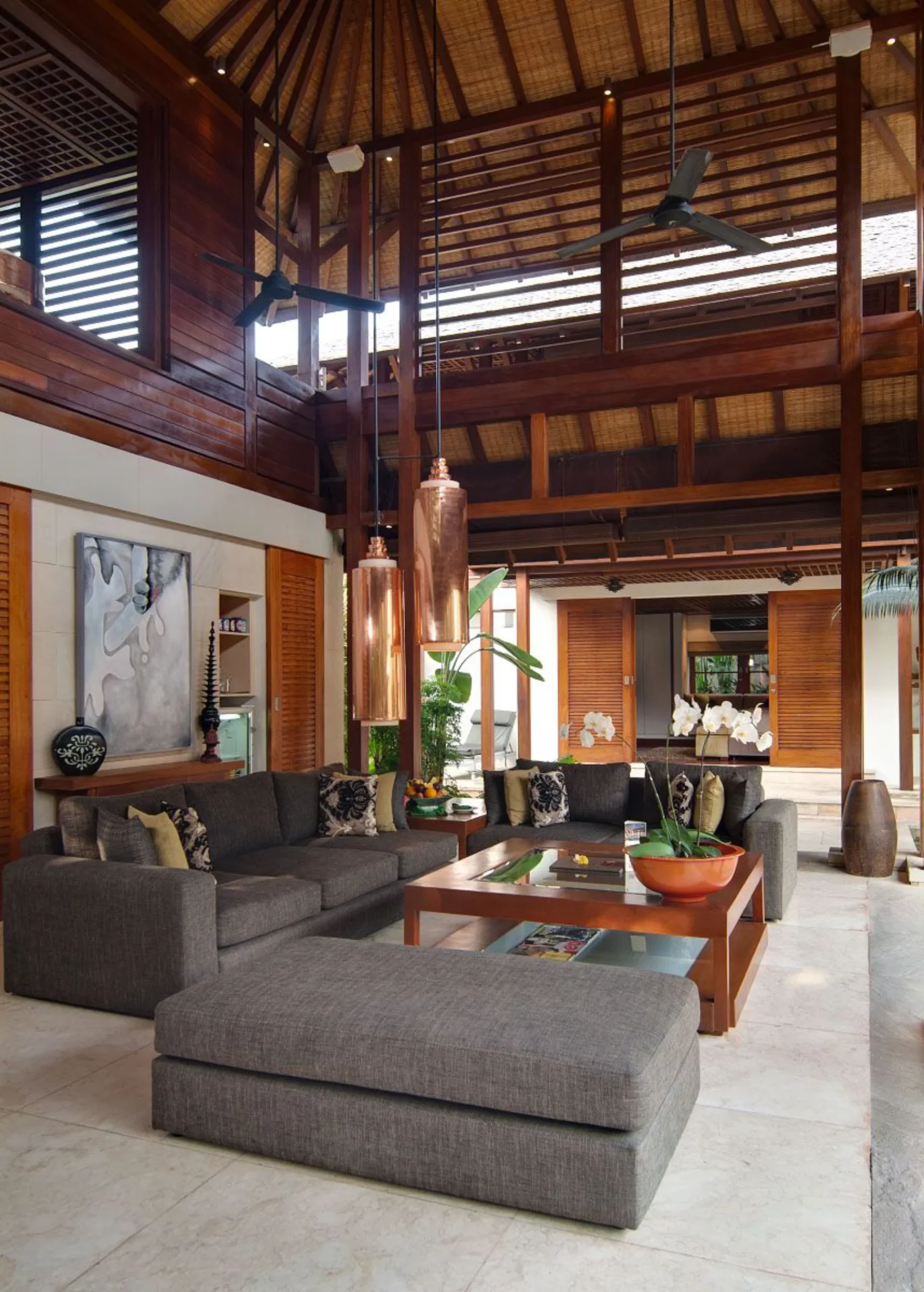 Interior Rumah Bali untuk Keluarga yang Nyaman dan Fungsional